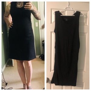 Liz Lange black sleeveless maternity dress